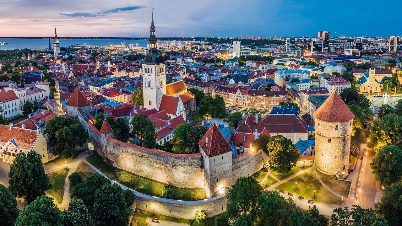 Vip Old Town Апартаменты Таллин